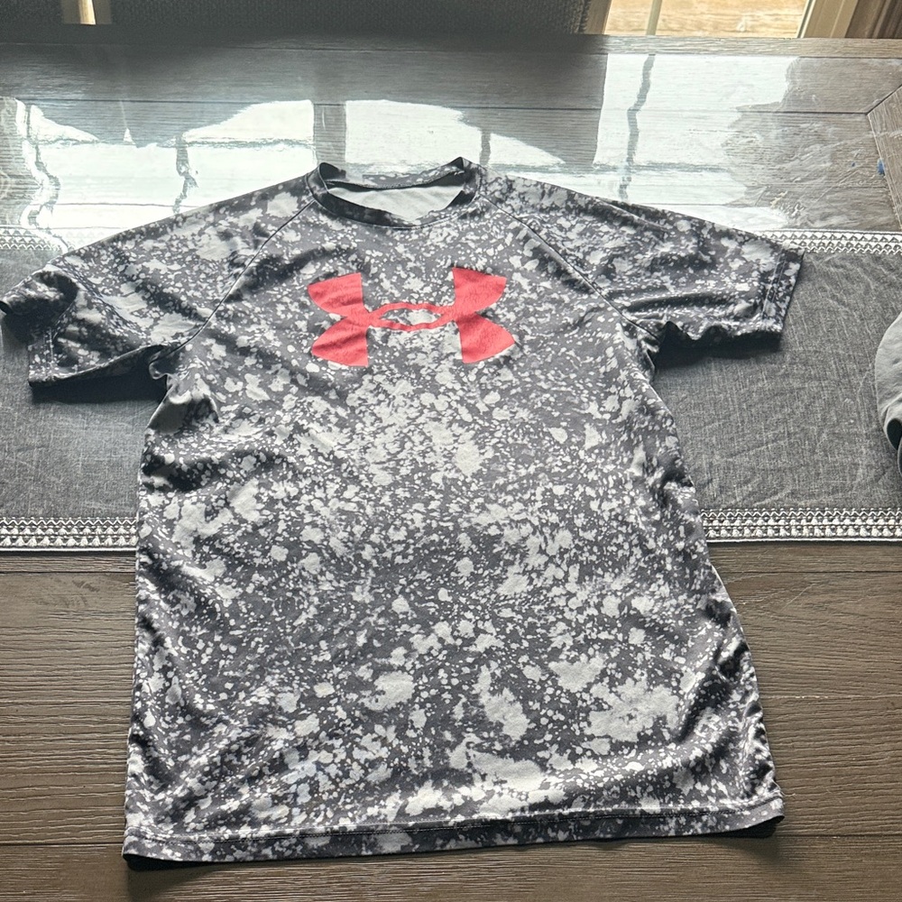 Under Armour Kids' Black and Red Splatter T-Shirt